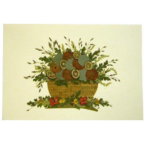 <center>Bowl - Handmade Floral Greeting Card</br>Made by Woman Artisans in El Salvador</br>Measures: 6-7/8 in. tall x 4-3/4 in wide</center>
