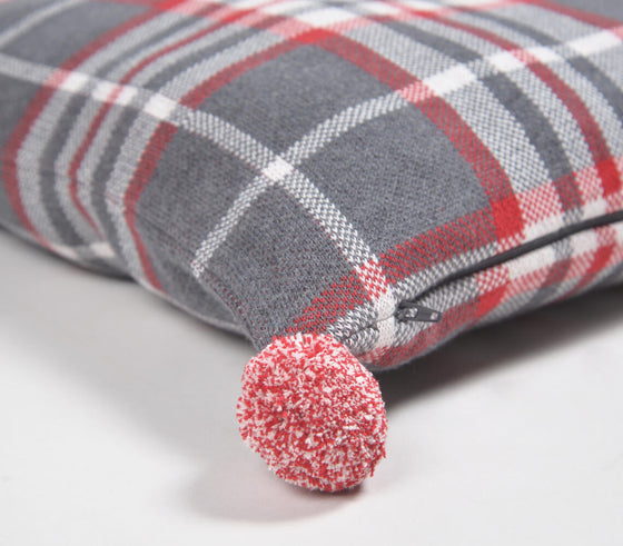 Knitted Cotton Plaid Cushion Cover with Pom-pom Tassels